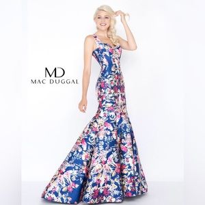 Mac Duggal floral gown Sz 6